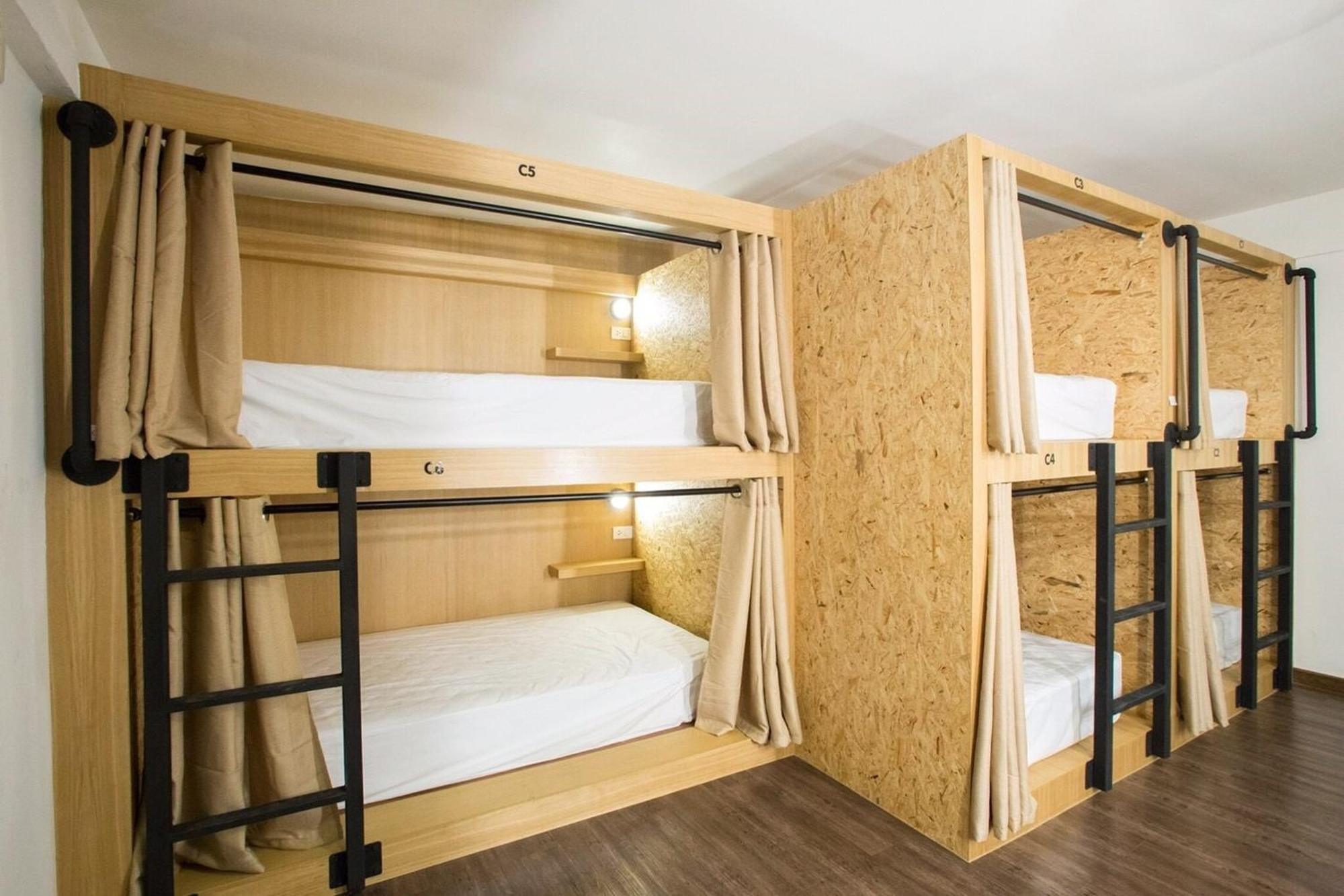 Vestique Hostel Чиангмай Экстерьер фото