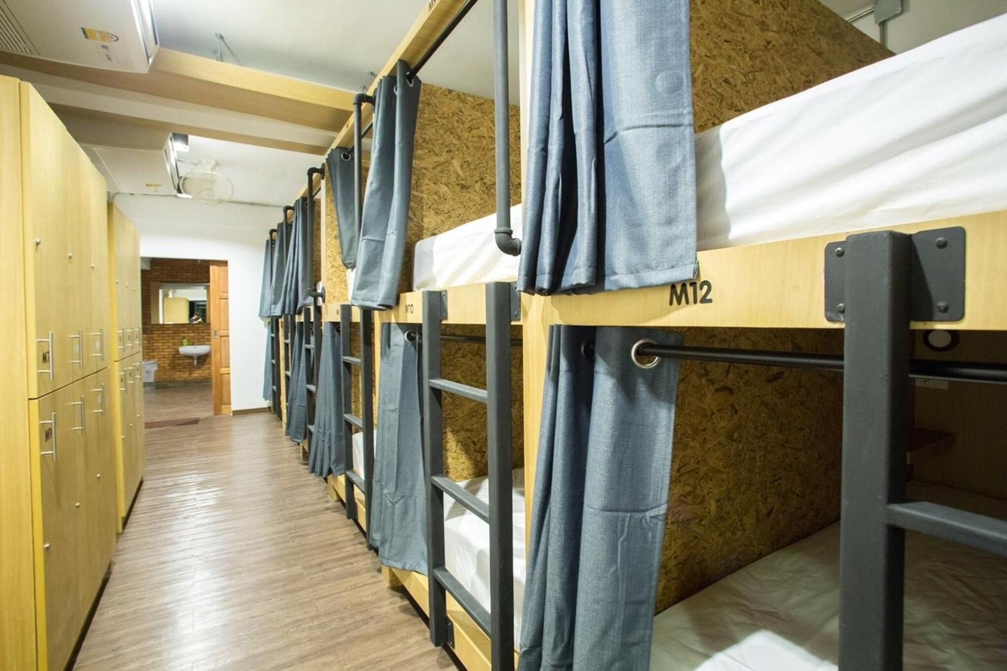 Vestique Hostel Чиангмай Экстерьер фото