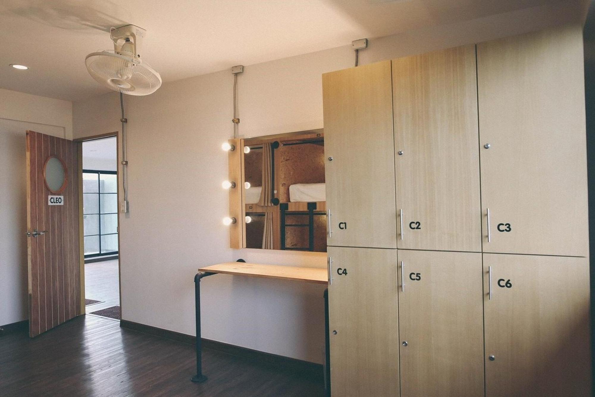 Vestique Hostel Чиангмай Экстерьер фото