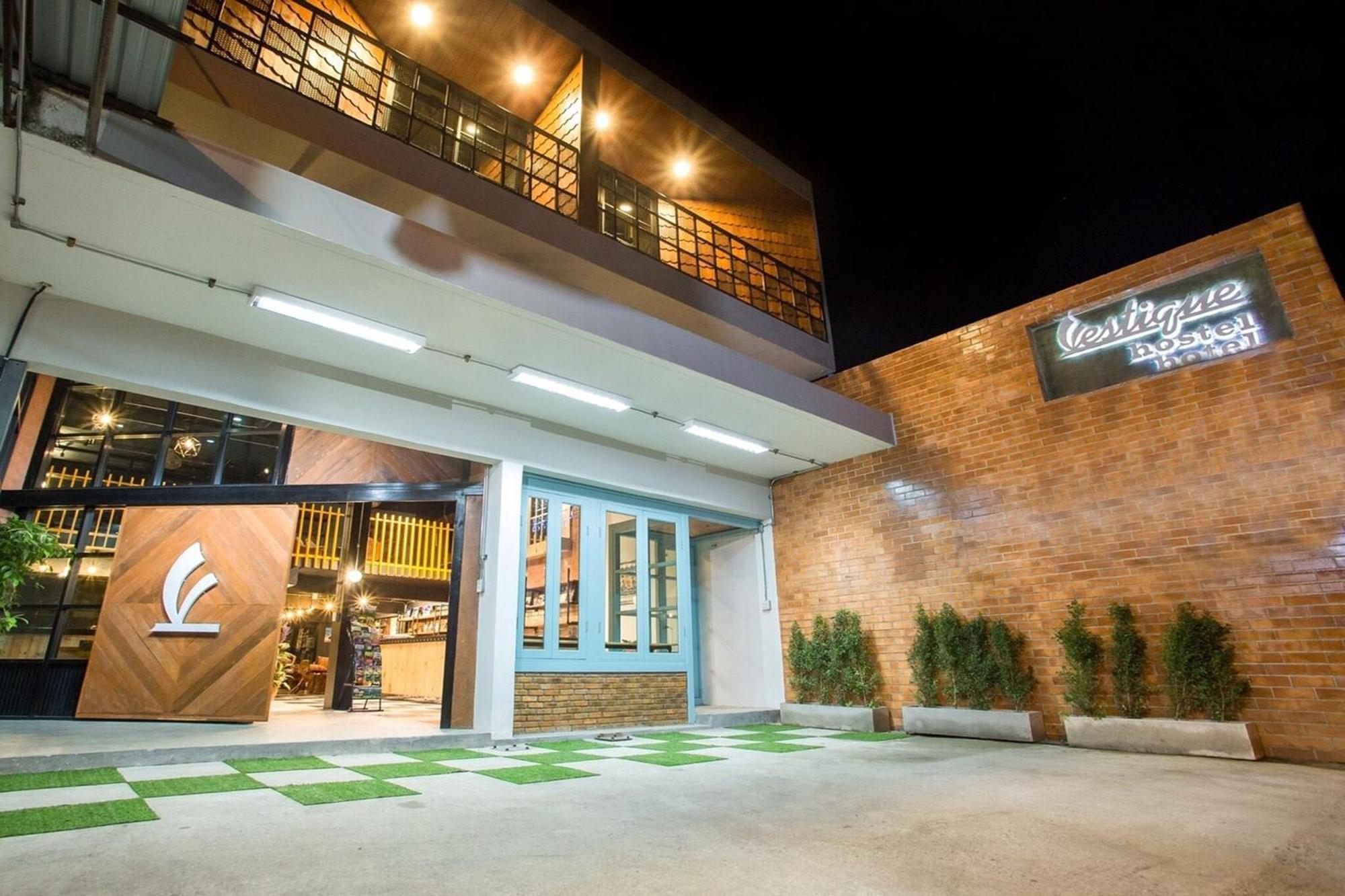 Vestique Hostel Чиангмай Экстерьер фото