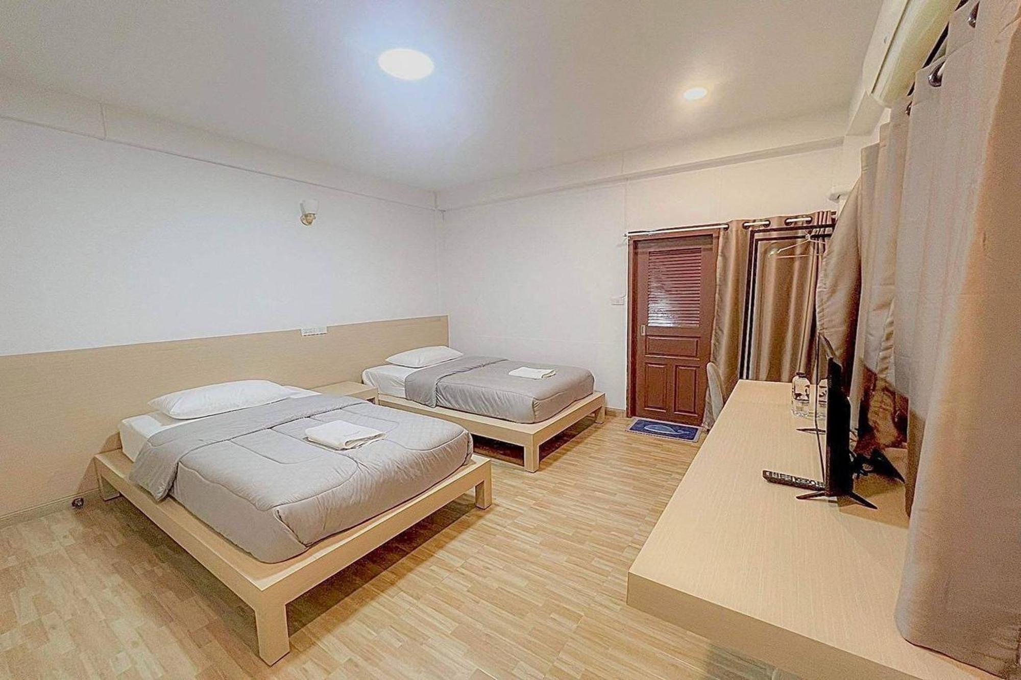 Vestique Hostel Чиангмай Экстерьер фото
